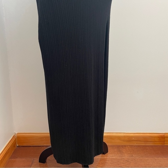 Michael Costello x Revolve- Black Variegated Rib Bodycon Dress V Neck Side Slit - Picture 6 of 12